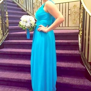 Scoop back prom dress